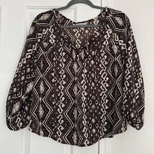 AEO pleasant top with ballon sleeves.